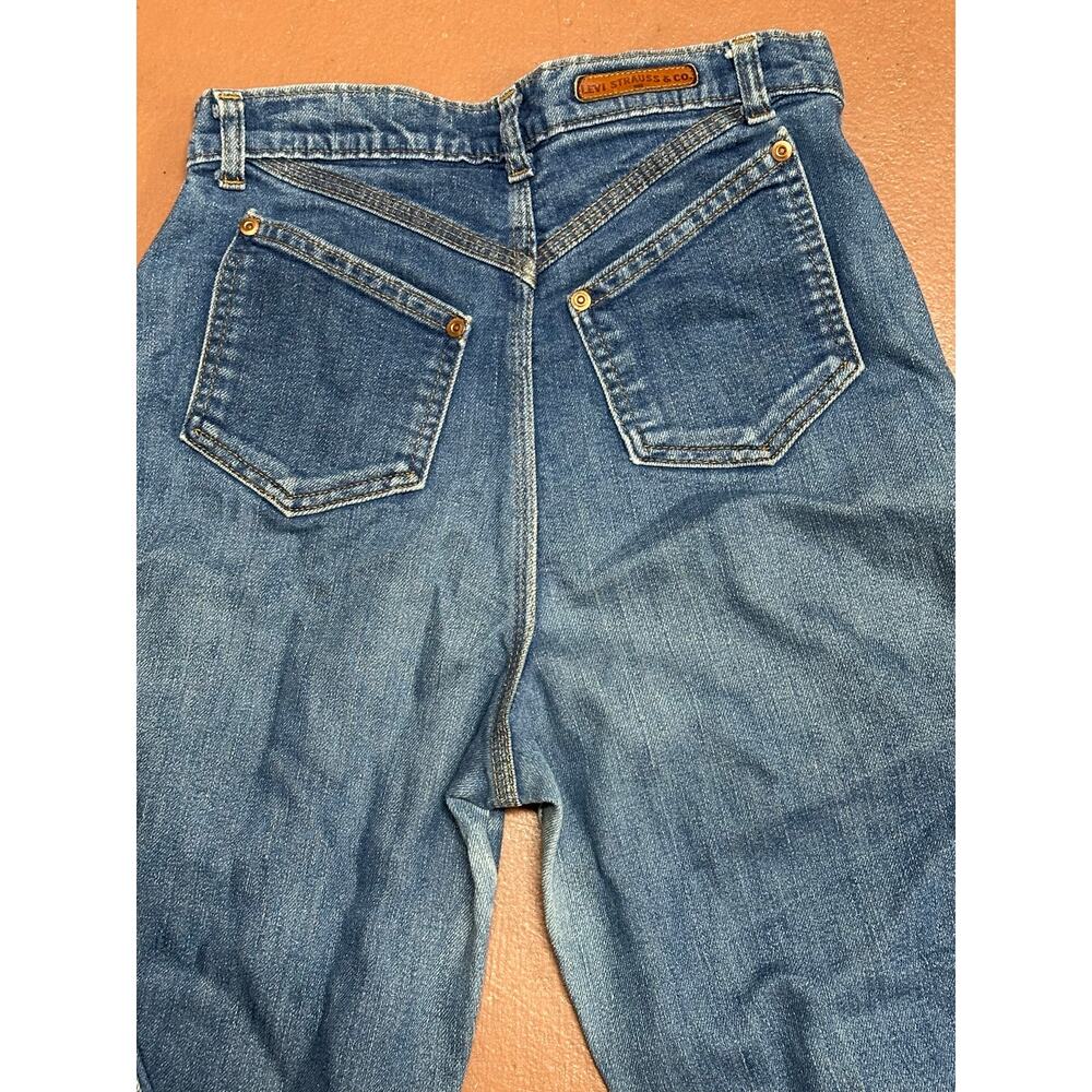 Vintage Levi's Highest Waisted Snap Button Jeans 1980's mom jean hemmed ankle - Picture 5 of 16